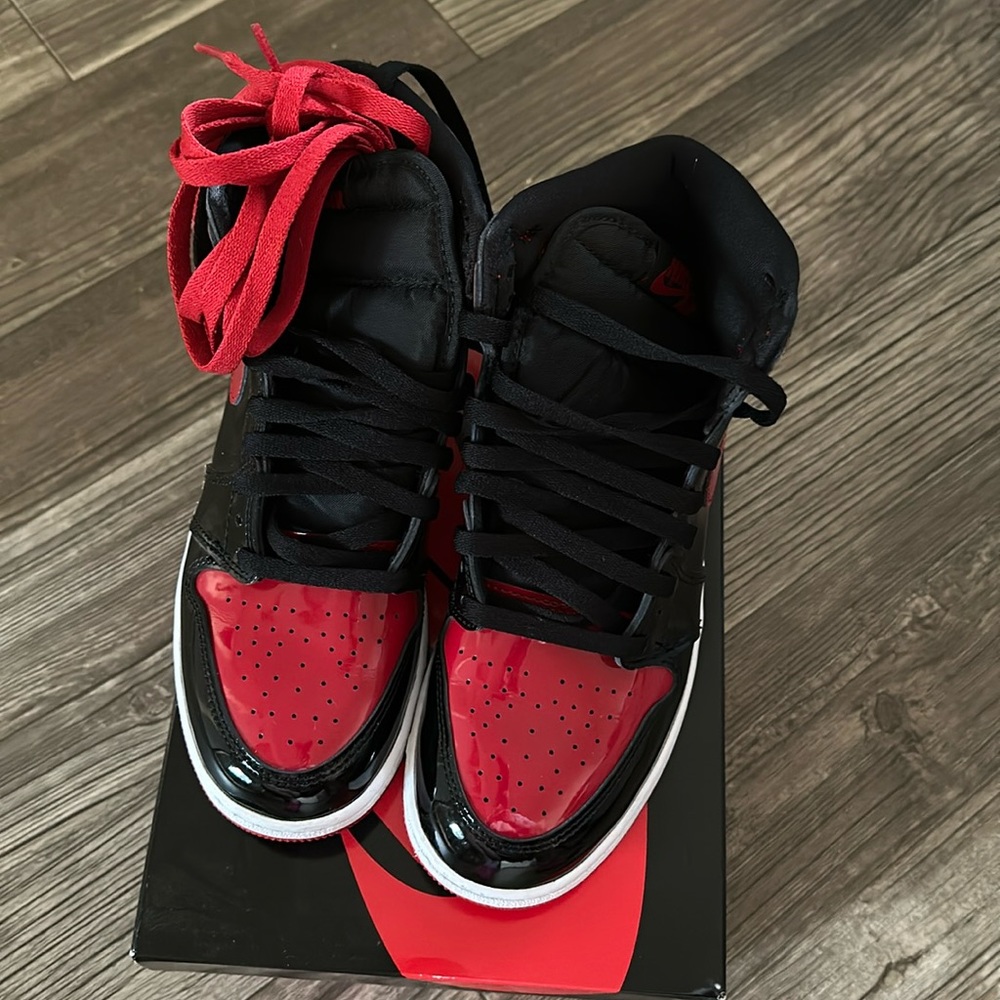 Worn Once! Im just over jordans! Not even creased I wore them for 45 mins